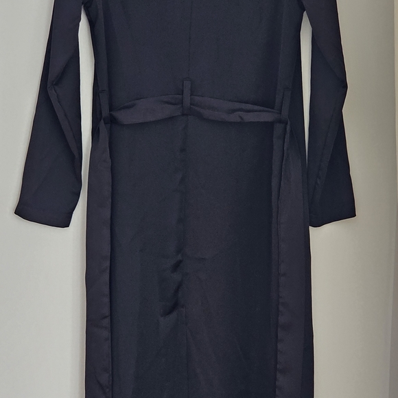 Room Service Black Satin Robe - Picture 5 of 8